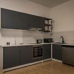 Grosszuegiges Altbau-apartment - 2 Schlafzimmer - Hasselbachplatz Apartament *