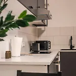 Grosszuegiges Altbau-apartment - 2 Schlafzimmer - Hasselbachplatz *