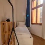 Grosszuegiges Altbau-apartment - 2 Schlafzimmer - Hasselbachplatz Magdeburg