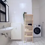 Grosszuegiges Altbau-apartment - 2 Schlafzimmer - Hasselbachplatz Apartament Magdeburg