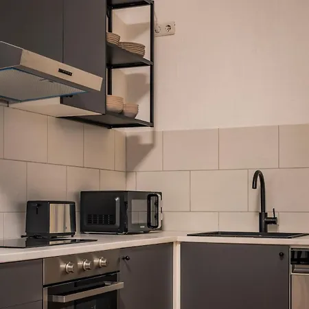 Ruhiges Altbau-juwel Im Zentrum, 2 Schlafzimmer Fuer 4 Gaeste Апартаменты *