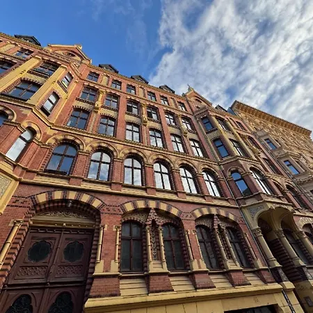 Апартаменты Ruhiges Altbau-juwel Im Zentrum, 2 Schlafzimmer Fuer 4 Gaeste *