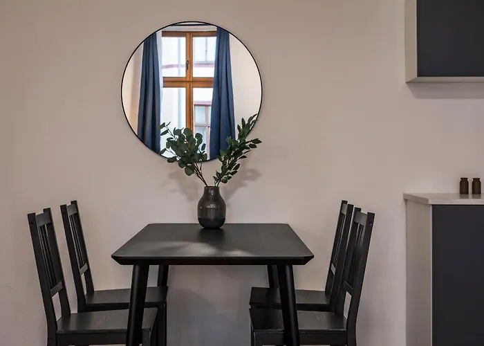 Апартаменты Grosszuegiges Altbau-apartment - 2 Schlafzimmer - Hasselbachplatz