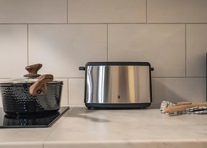 Grosszuegiges Altbau-apartment - 2 Schlafzimmer - Hasselbachplatz