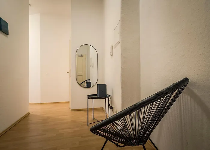 Geraeumige Altbauwohnung Am Hasselbachplatz - 2 Schlafzimmer Magdeburg