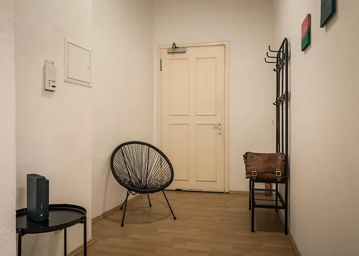 Geraeumige Altbauwohnung Am Hasselbachplatz - 2 Schlafzimmer Lägenhet *